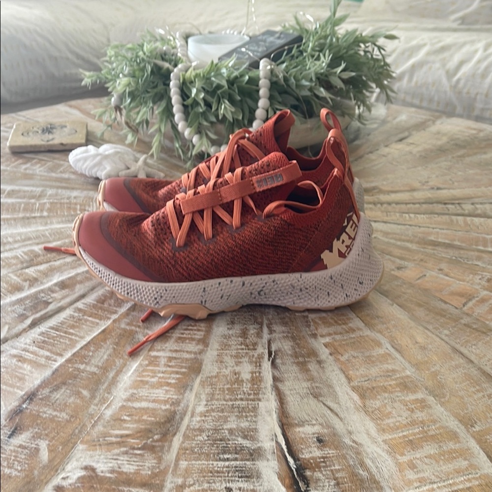 REI Rust Orange Train Shoes with Knit Upper and Cushioned Midsole